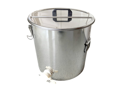 9.5 Gallon Stainless Steel Honey Settling Tank with Double Strainer and Gate (114 lb)