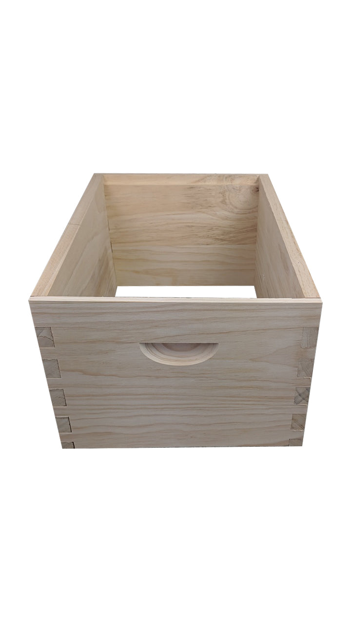 8 Frame Deep Beehive Super/Box Kit Including Frames and Foundation